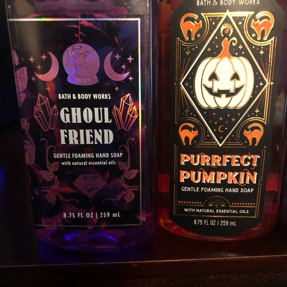 NWT Bath & Body Works 4 Pc Hand Soap - Picture 3 of 5